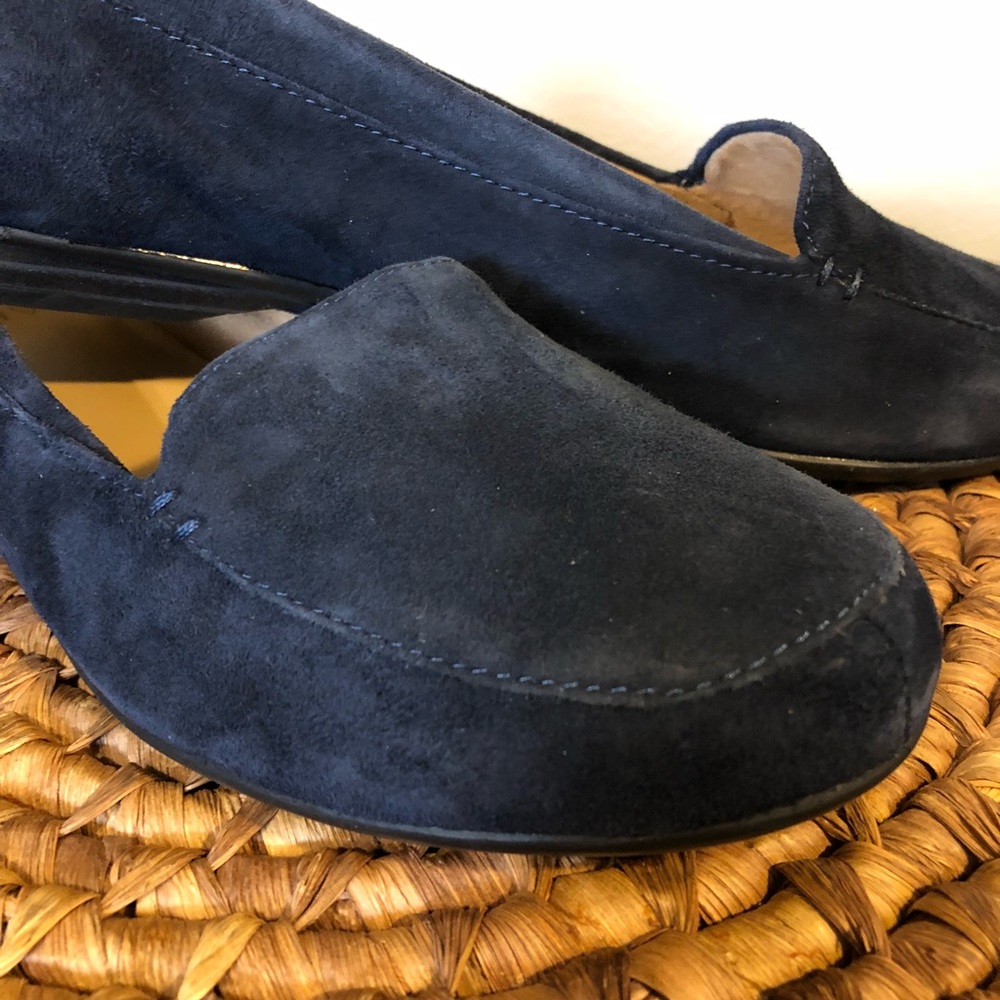 Navy Blue Naturalizer slip on Flats NIB .... soft - Picture 6 of 8